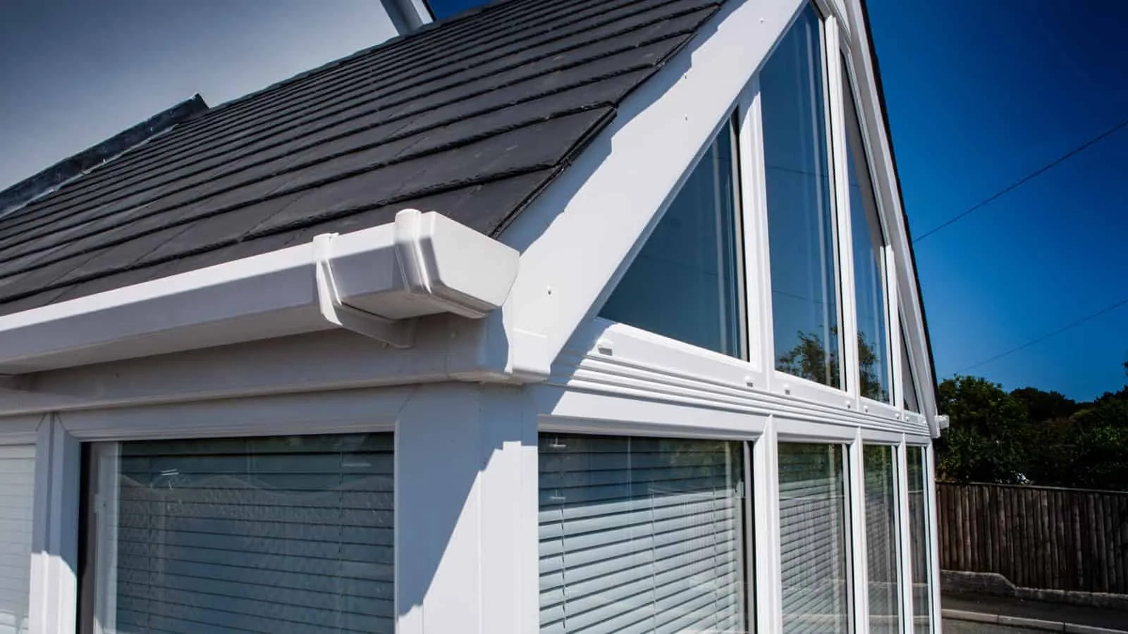 Leka - Tiled Conservatory - Gable Close Up