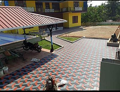 Arrow paving blocks