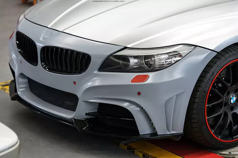 2009–2016 BMW Z4 E89 RW Style Rear Bumper with LED Light
