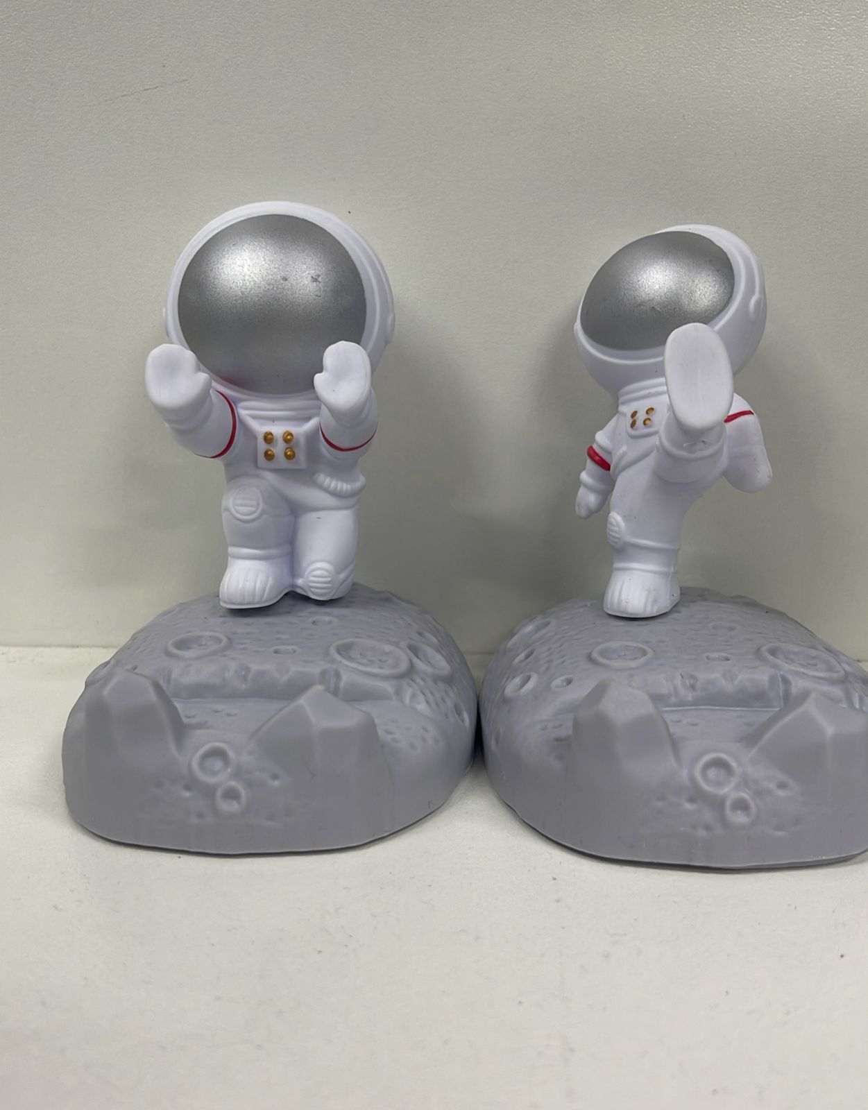 Soporte para Celular Estilo Astronauta Soporte para Celular Estilo Astronauta