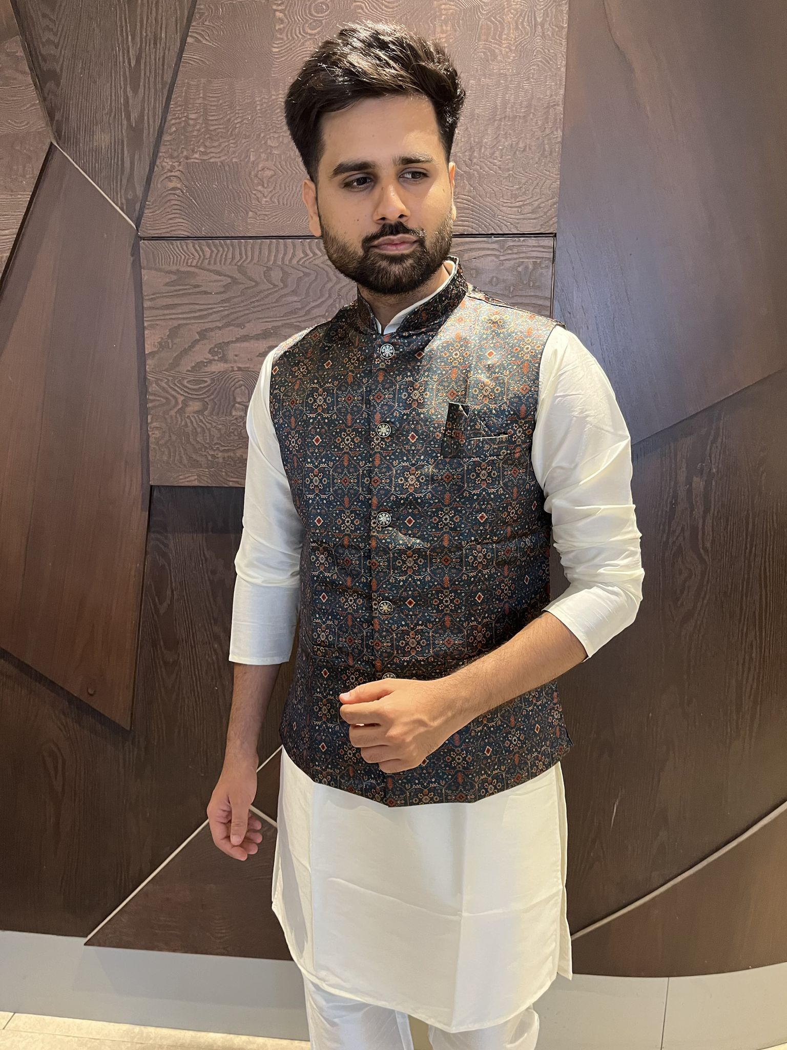 C066: Beautiful Mens Kurata Pajama Sets With Jacket C066: Beautiful Mens Kurata Pajama Sets With Jacket