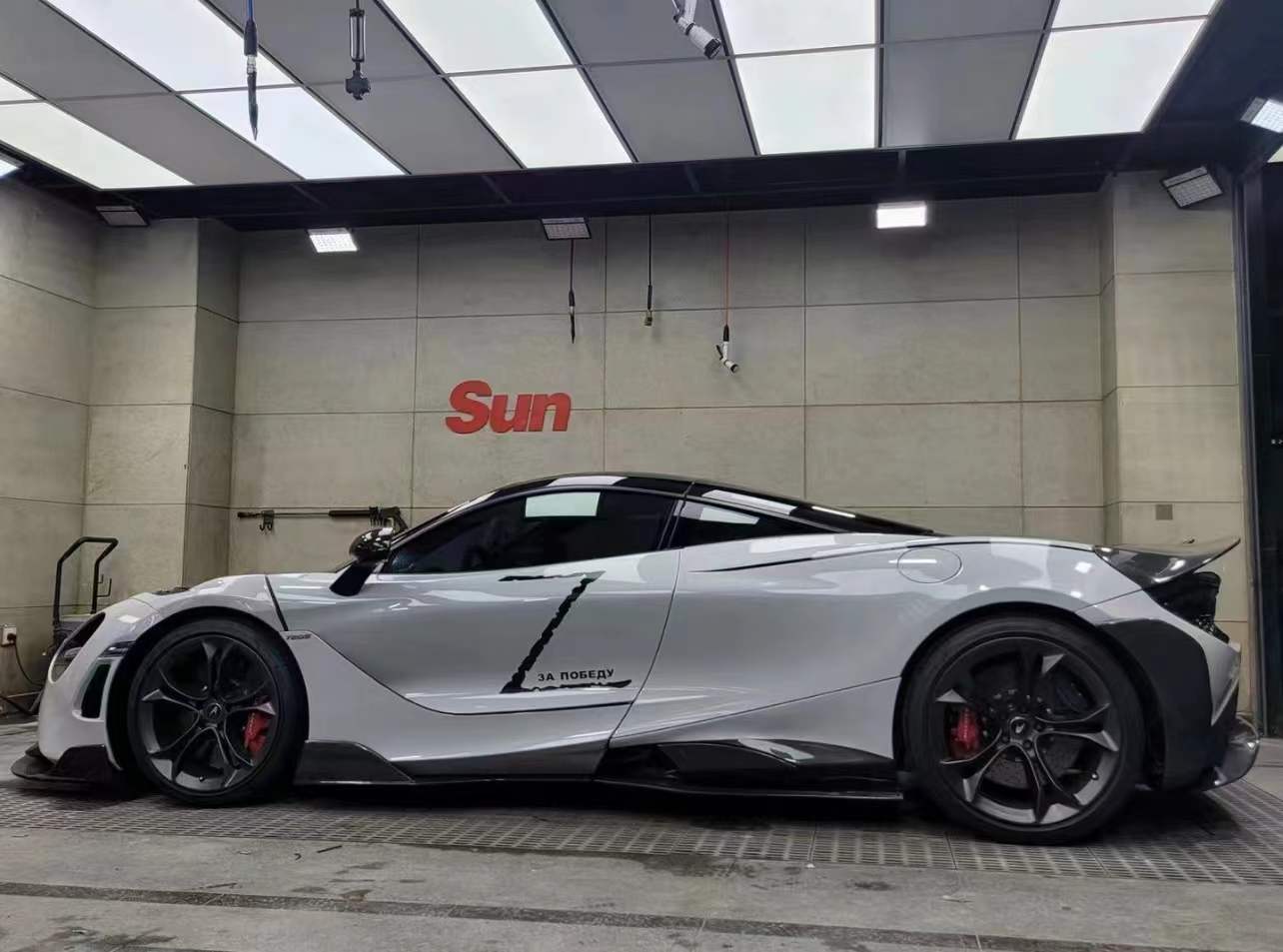 McLaren 720S Upgraded with 765LT Style Body Kit Carbon Fiber Body Kit
