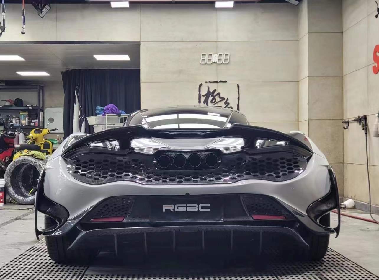 McLaren 720S Upgraded with 765LT Style Body Kit Carbon Fiber Body Kit
