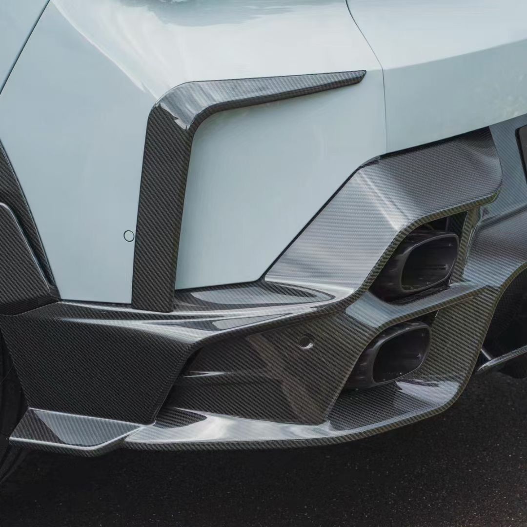 BMW XM Carbon Fiber Mansory Design Body Kit