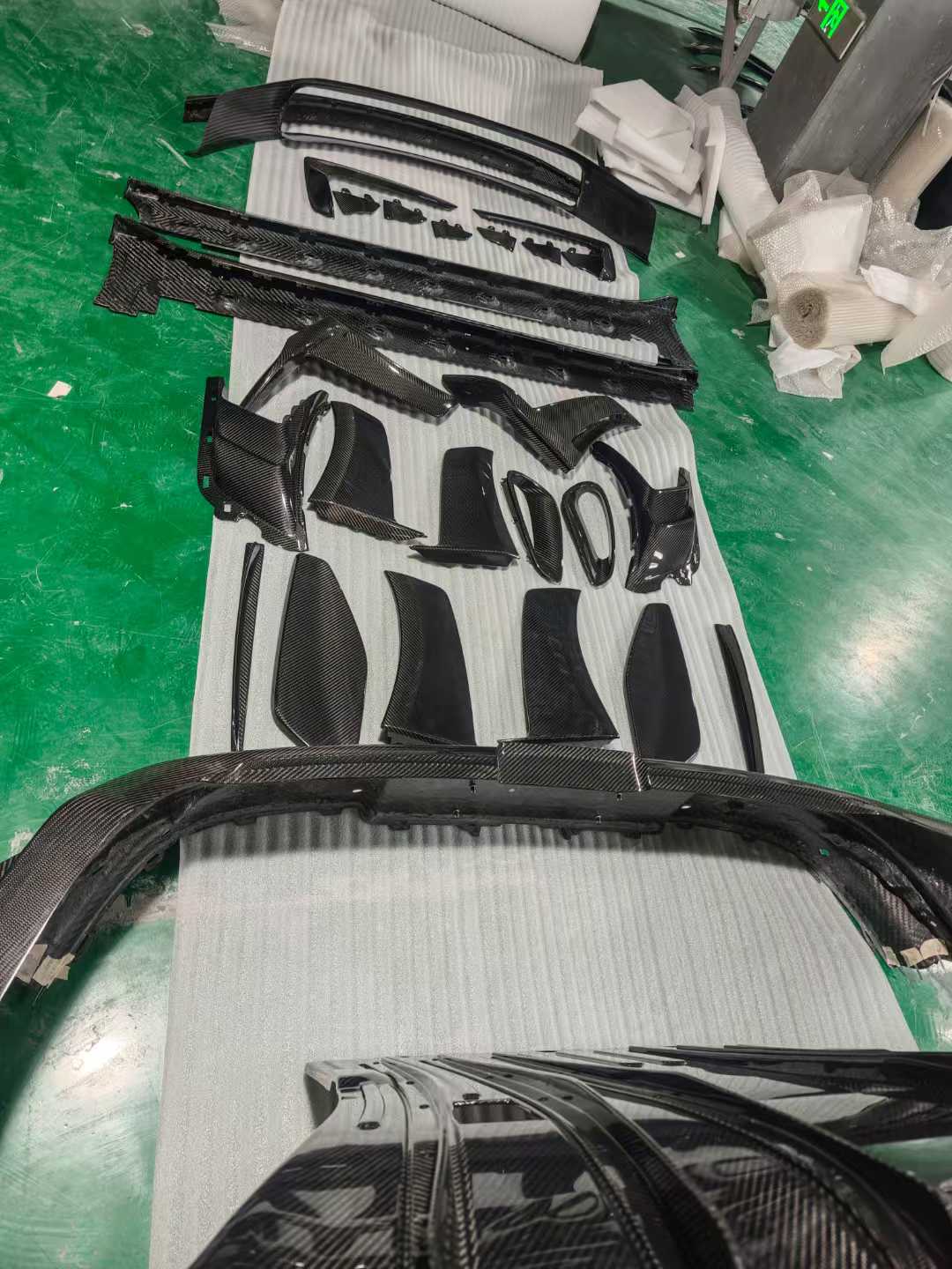 Porsche 911 GT3RS OEM Parts Dry Carbon Fiber BodyKit