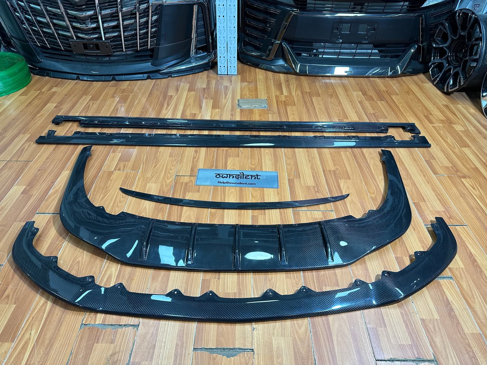 2022 Bentley Flying Spur W12 – Full Dry Carbon Fiber Body Kit