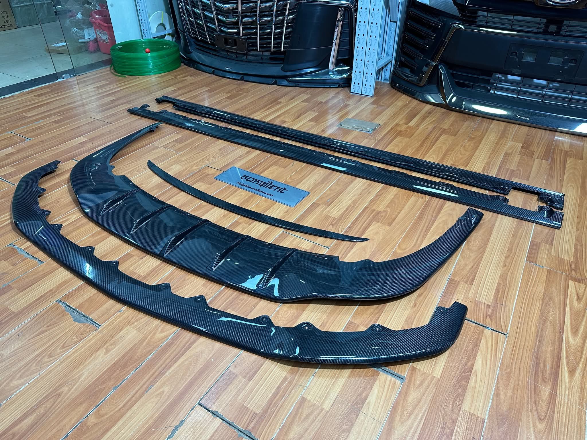 2022 Bentley Flying Spur W12 – Full Dry Carbon Fiber Body Kit