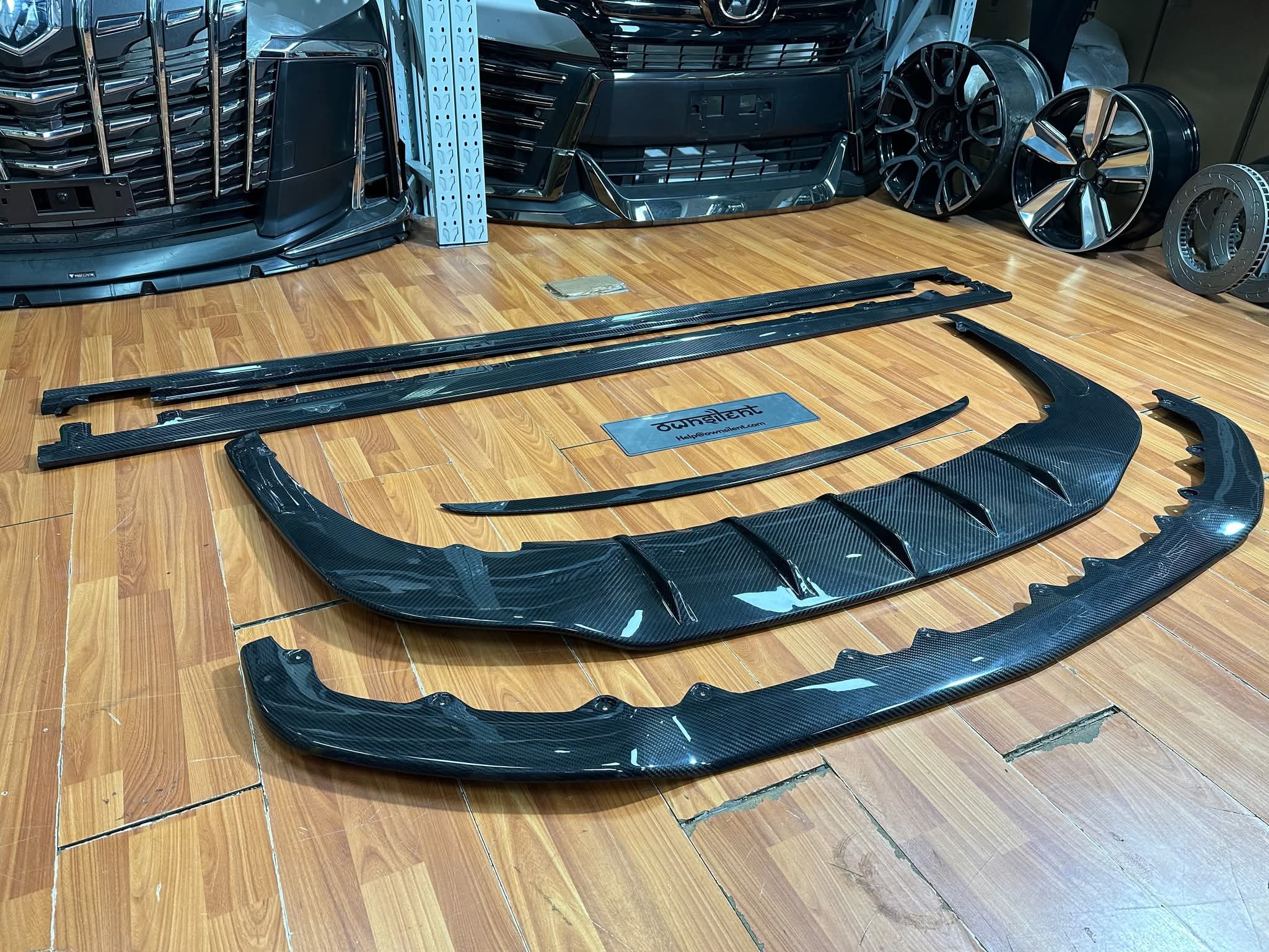 2022 Bentley Flying Spur W12 – Full Dry Carbon Fiber Body Kit