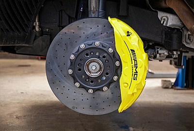 Mercedes-Benz G-Class Carbon-Ceramic Brake System Upgrade –