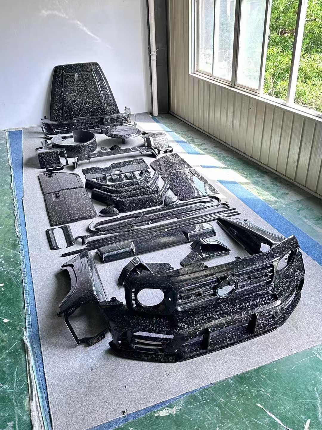 Mercedes-Benz G-Class W464 – Mansory P900 Dry Forged Carbon Fiber Body Kit Mercedes-Benz G-Class W464 – Mansory P900 Dry Forged Carbon Fiber Body Kit