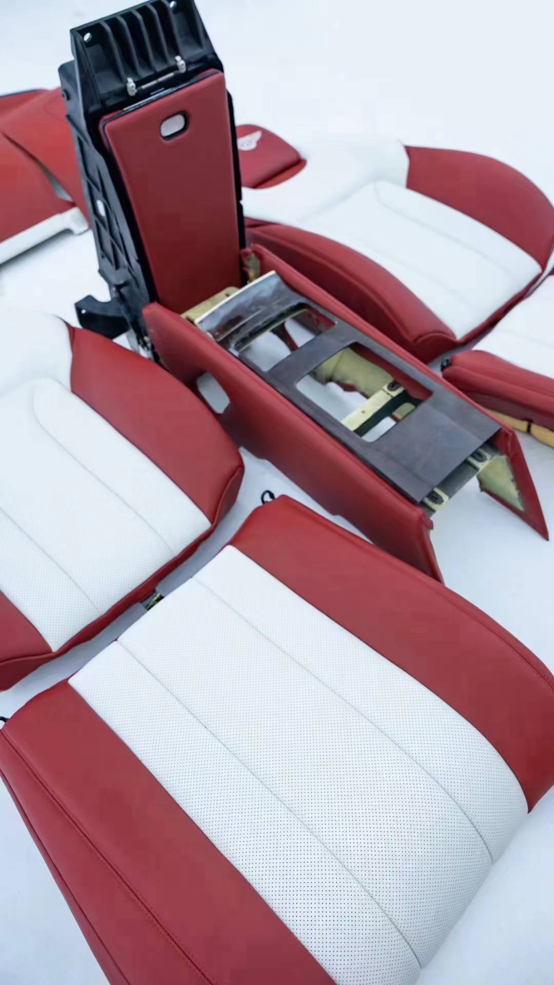Bentley GT Interior Upgrade | Transform Old Model with 2024 Latest Interior Parts Bentley GT Interior Upgrade | Transform Old Model with 2024 Latest Interior Parts