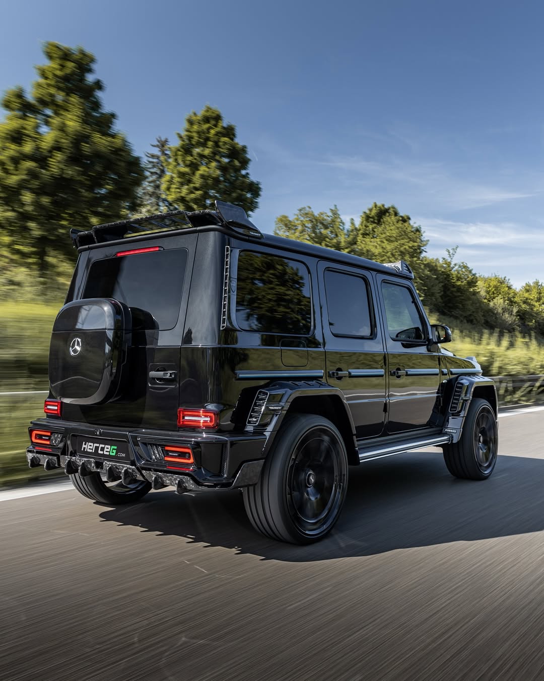 Mercedes-Benz G580 Mansory Design Wet Carbon Fiber Body Kit Mercedes-Benz G580 Mansory Design Wet Carbon Fiber Body Kit