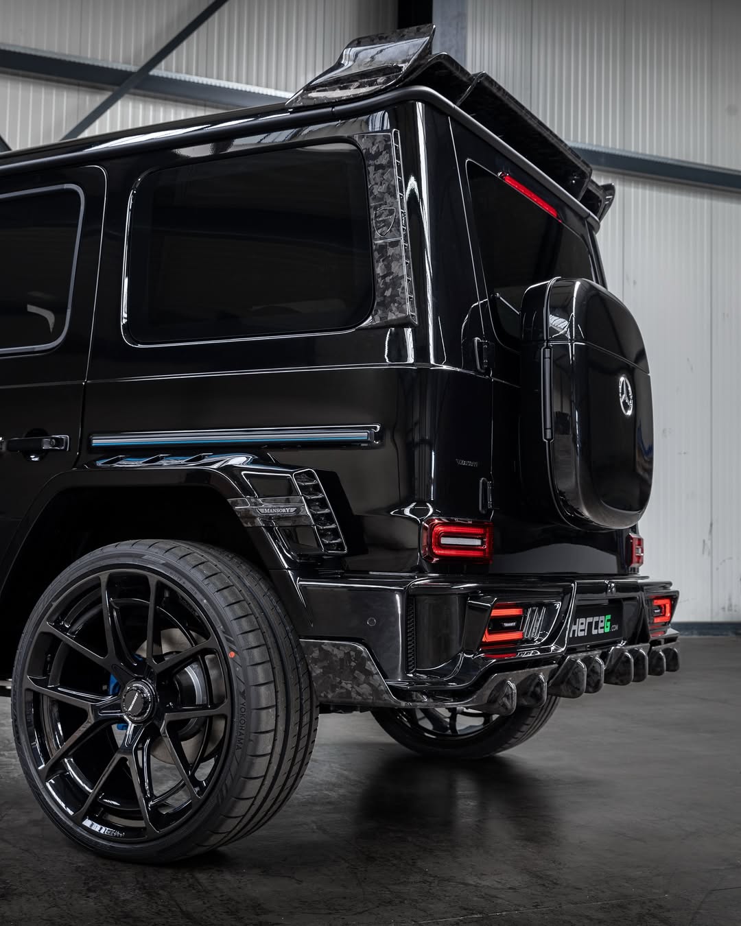 Mercedes-Benz G580 Mansory Design Wet Carbon Fiber Body Kit Mercedes-Benz G580 Mansory Design Wet Carbon Fiber Body Kit