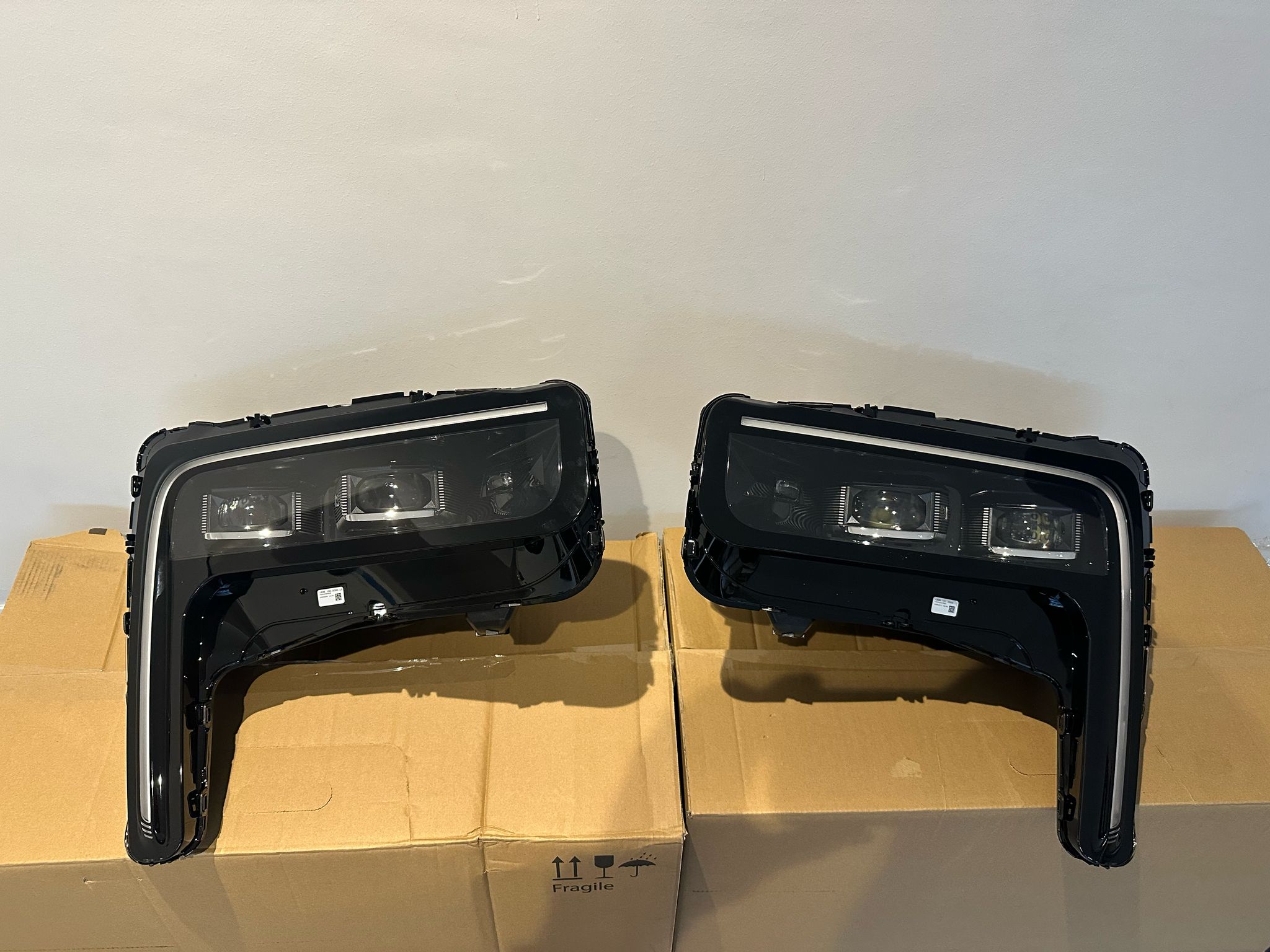 Rolls-Royce Cullinan 2025 Genuine Headlights Rolls-Royce Cullinan 2025 Genuine Headlights