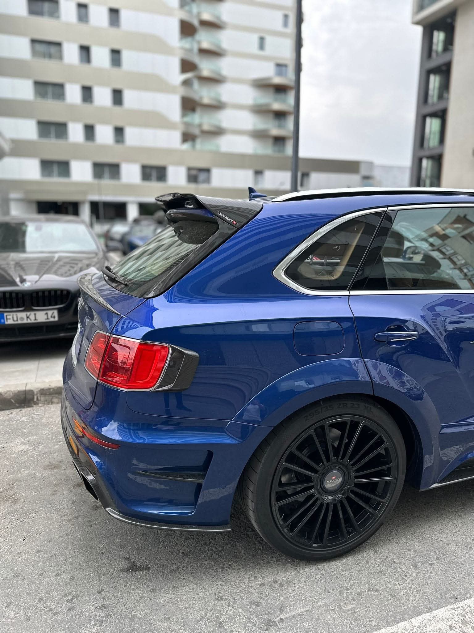 Bentley Bentayga Mansory Design Carbon Fiber Widebody Kit Bentley Bentayga Mansory Design Carbon Fiber Widebody Kit