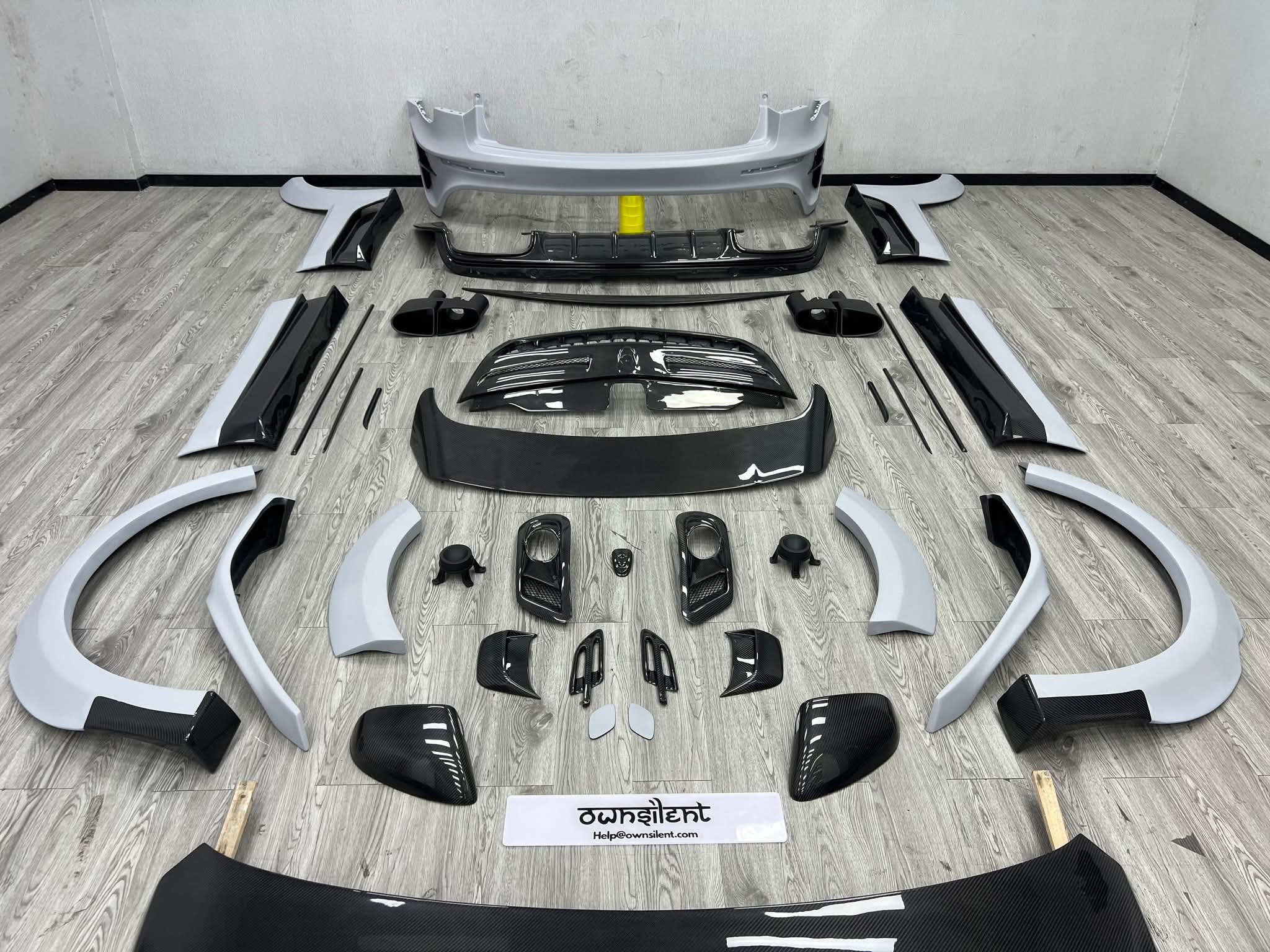Bentley Bentayga Mansory Design Carbon Fiber Widebody Kit Bentley Bentayga Mansory Design Carbon Fiber Widebody Kit