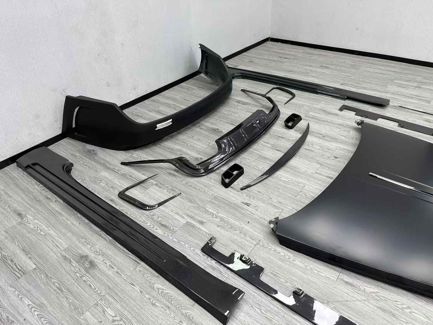 Mansory Design Conversion Body Kit for Rolls-Royce Phantom 2004–2012 to 8th Gen Look