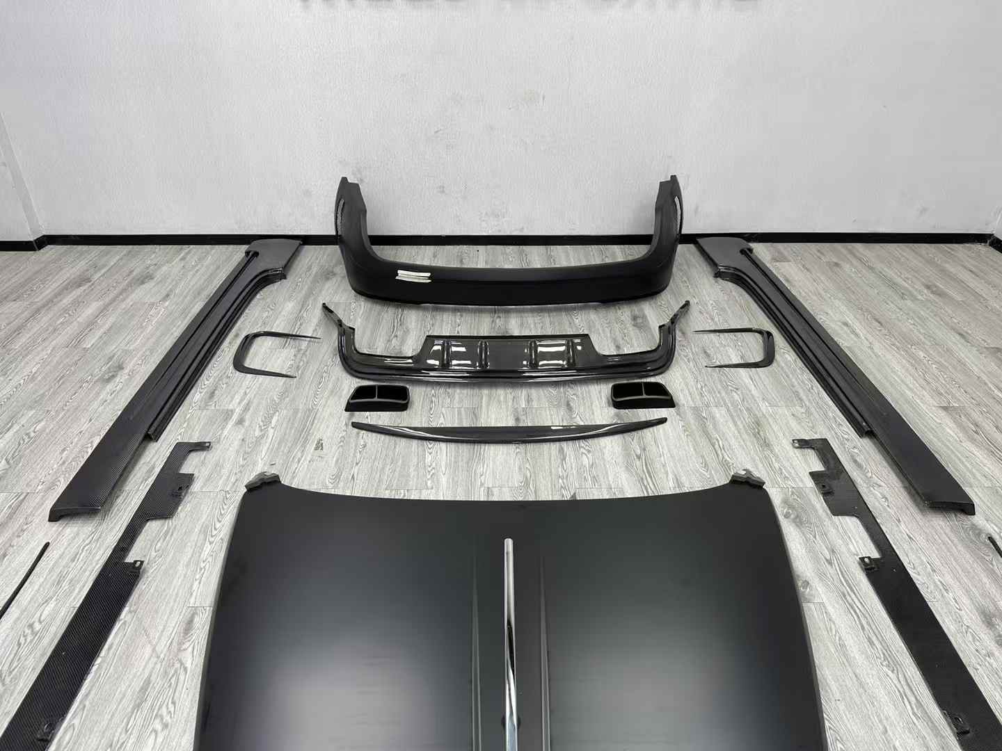Mansory Design Conversion Body Kit for Rolls-Royce Phantom 2004–2012 to 8th Gen Look