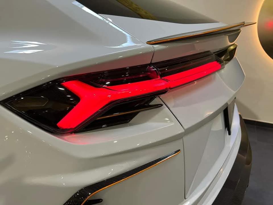 Wet Carbon Fiber Body Kit For Lamborghini Urus Mansory Design Wet Carbon Fiber Body Kit For Lamborghini Urus Mansory Design