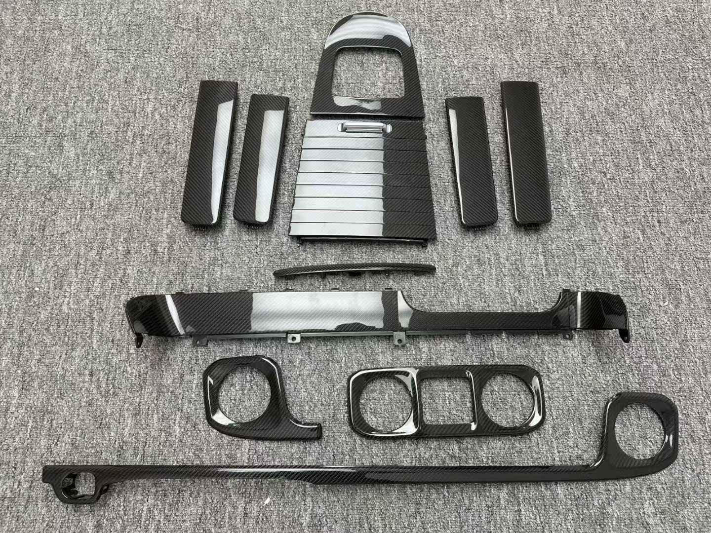 2025 Mercedes G-Wagon W465 Dry Carbon Fiber Interior & Exterior Upgrade Kit – Premium Custom Parts