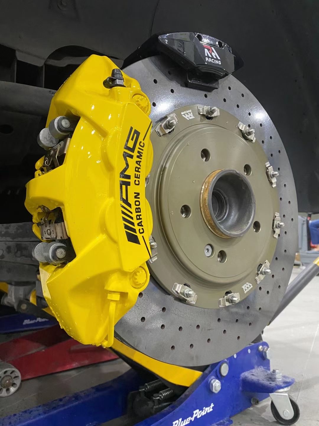 Mercedes-Benz G-Class Carbon-Ceramic Brake System Upgrade –