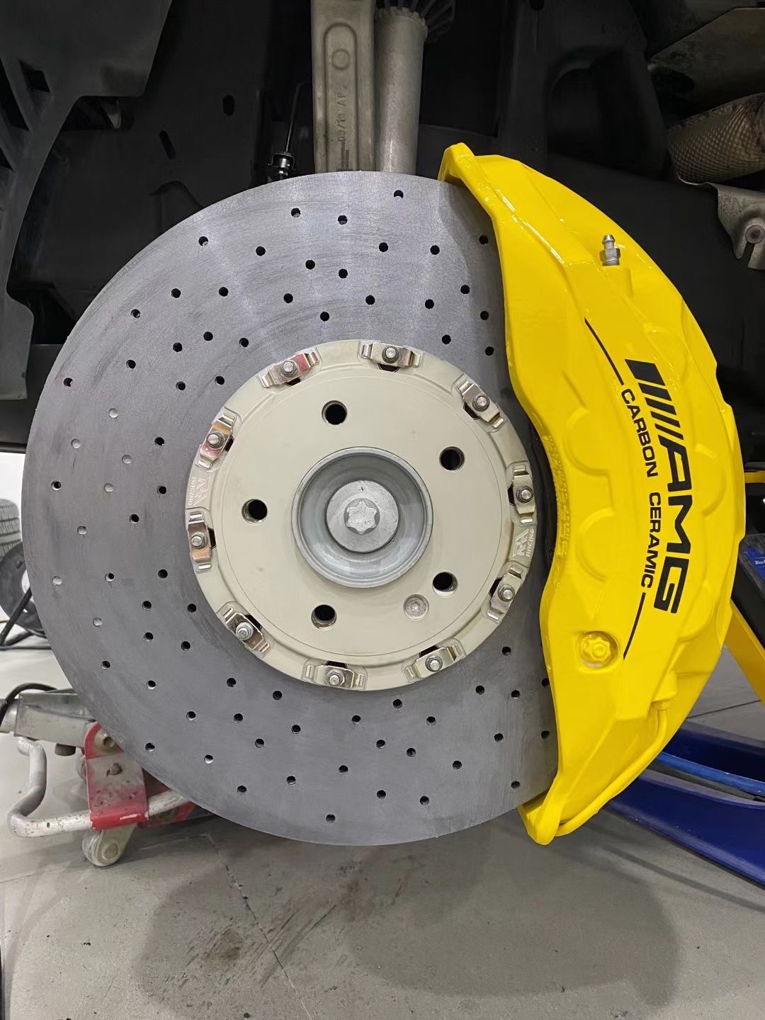Mercedes-Benz G-Class Carbon-Ceramic Brake System Upgrade –