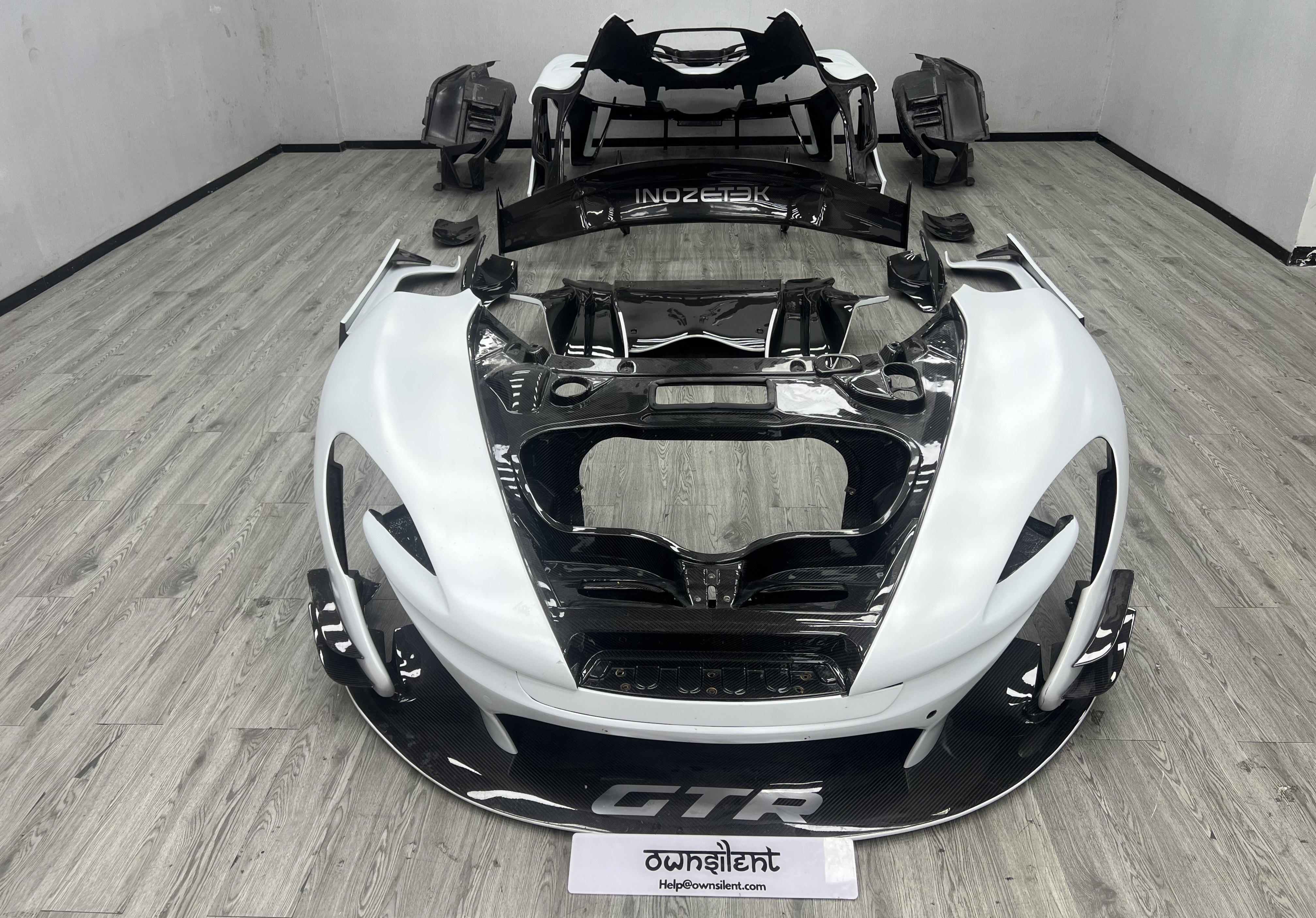 McLaren P1 (2013β2015) Full GTR-Style Autoclave Carbon Fiber Body Kit Upgrade McLaren P1 (2013β2015) Full GTR-Style Autoclave Carbon Fiber Body Kit Upgrade
