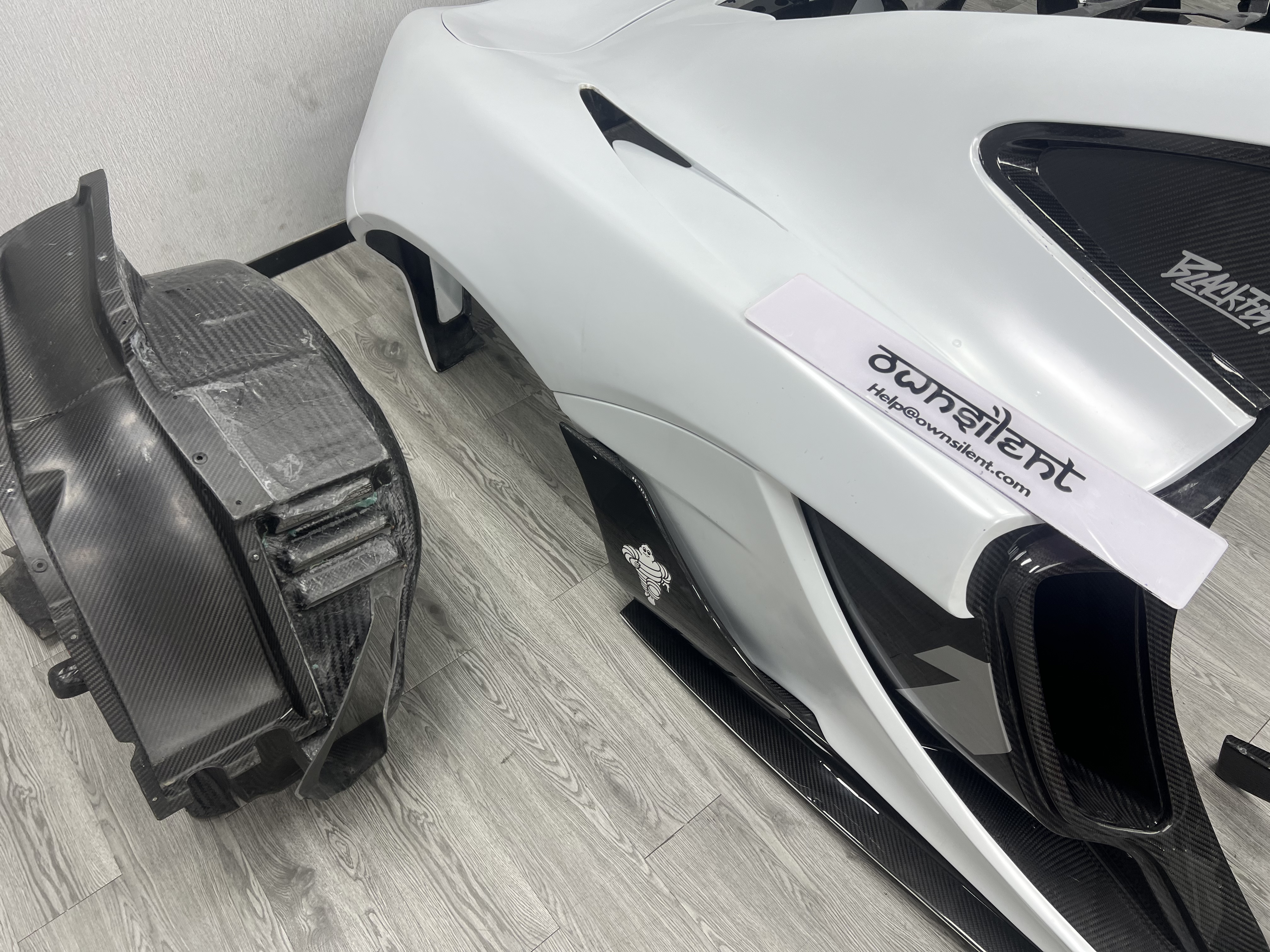 McLaren P1 (2013–2015) Full GTR-Style Autoclave Carbon Fiber Body Kit Upgrade