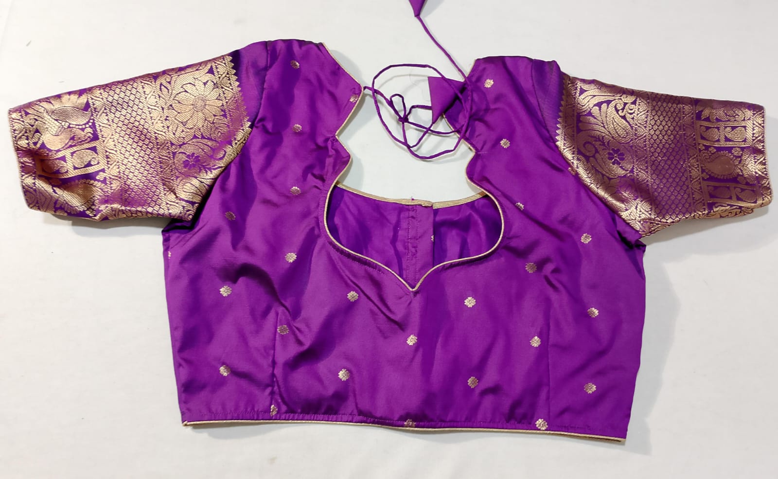 C198: Ready To Ship Beautiful Gadwal Silk Saree With Stitched Blouse C198: Ready To Ship Beautiful Gadwal Silk Saree With Stitched Blouse