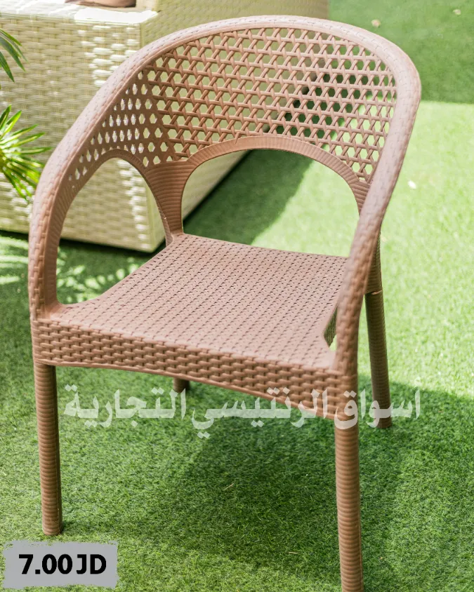 كرسي بلاستيك خارجي كرسي بلاستيك خارجي