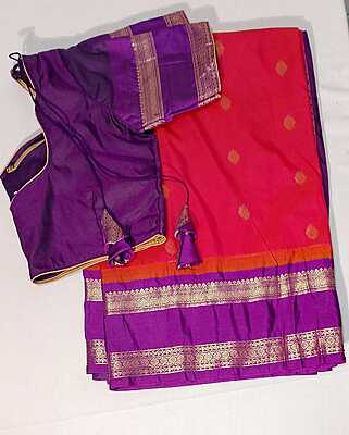 D07: Ready To Ship Beautiful Gadwal Silk Saree With Stitched Blouse