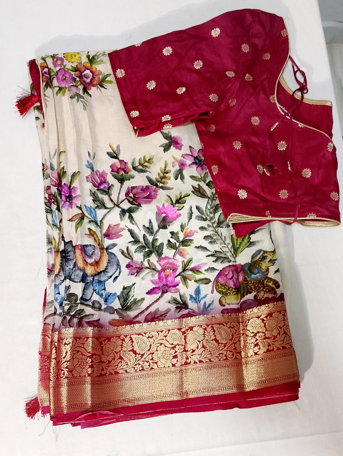K207: Beautiful Pure Moonga Silk Saree With Stitched Blouse