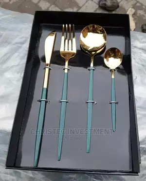 SET OF ROYALTY CUTLERIES SET OF ROYALTY CUTLERIES