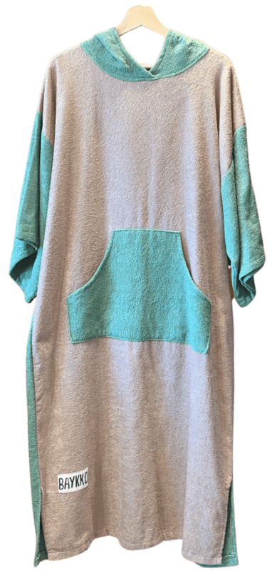| Poncho | L | Combinado Vede/Beige | Fino | | Baykko