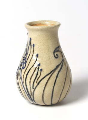 Sara Decorative Clay Slip Red Brown Sara Decorative Clay Slip Red Brown