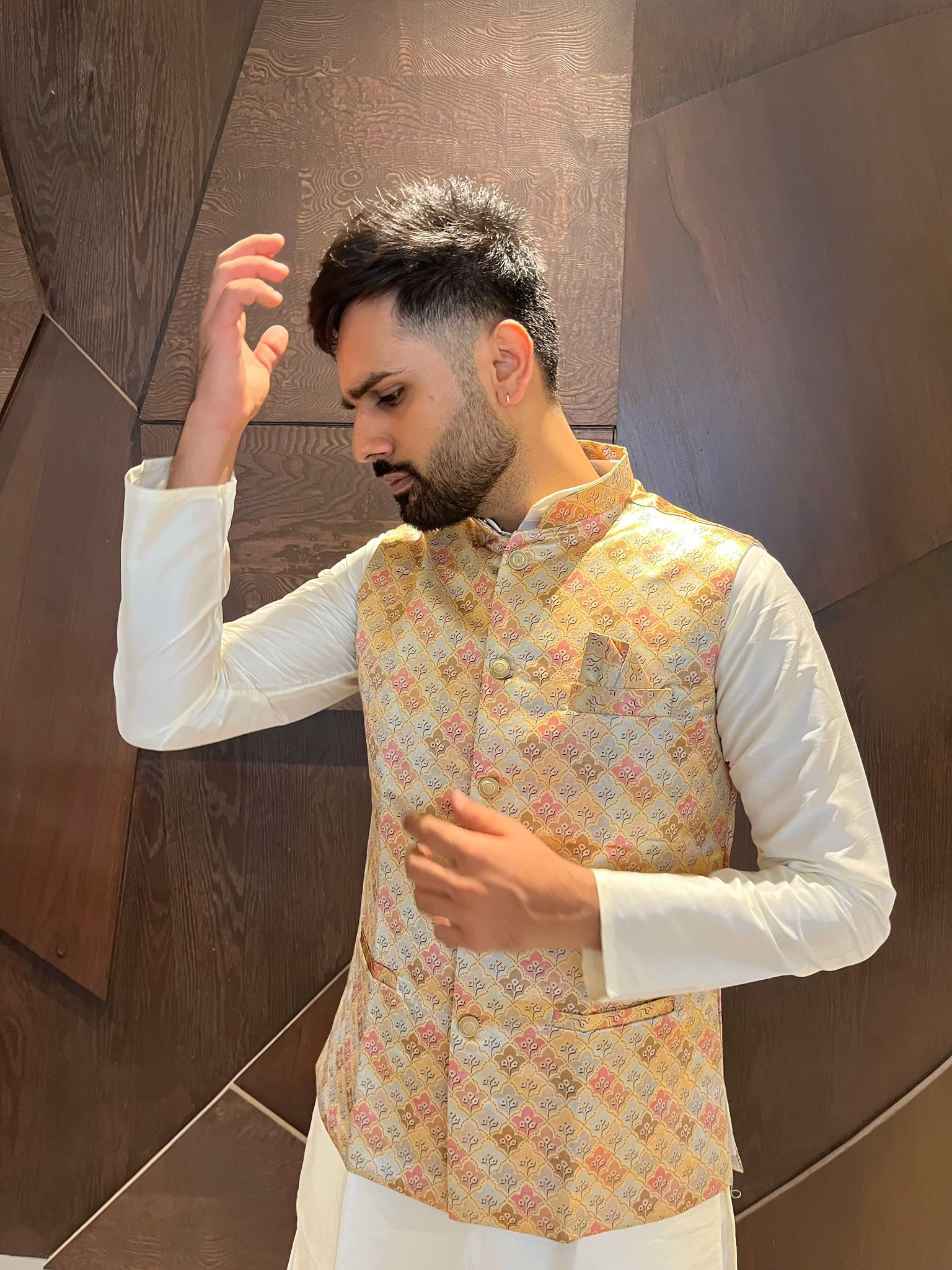 C066: Beautiful Mens Kurata Pajama Sets With Jacket C066: Beautiful Mens Kurata Pajama Sets With Jacket