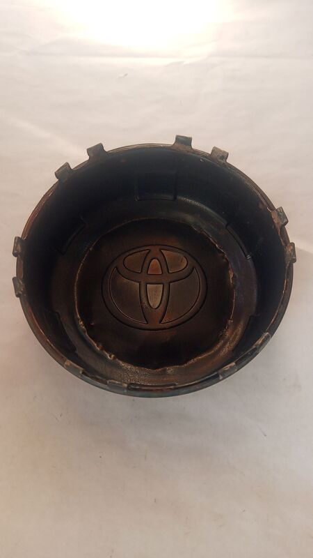 Centre Caps for Rims Toyota Land Cruiser 4 runner Single Cap 1992 to 1997
