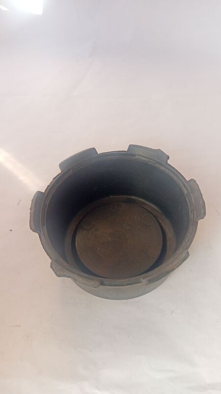 Centre Caps for Rims Nissan Navara Single Cap 1986 to 1997