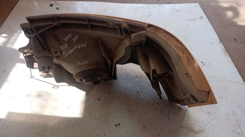 Headlights Toyota Quantum RHS 2003 to 2010