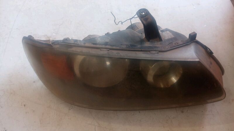 Headlights Nissan Almera RHS 2000 to 2006