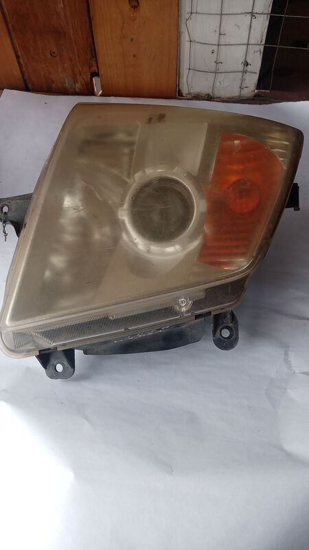 Headlights Isuzu D-Max RHS 2007 to 2011