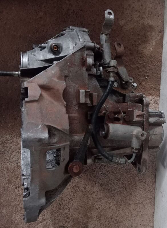 Transmission / Gearbox Fiat Strada Palio/Sienna 1.6 EL 2005 to 2009