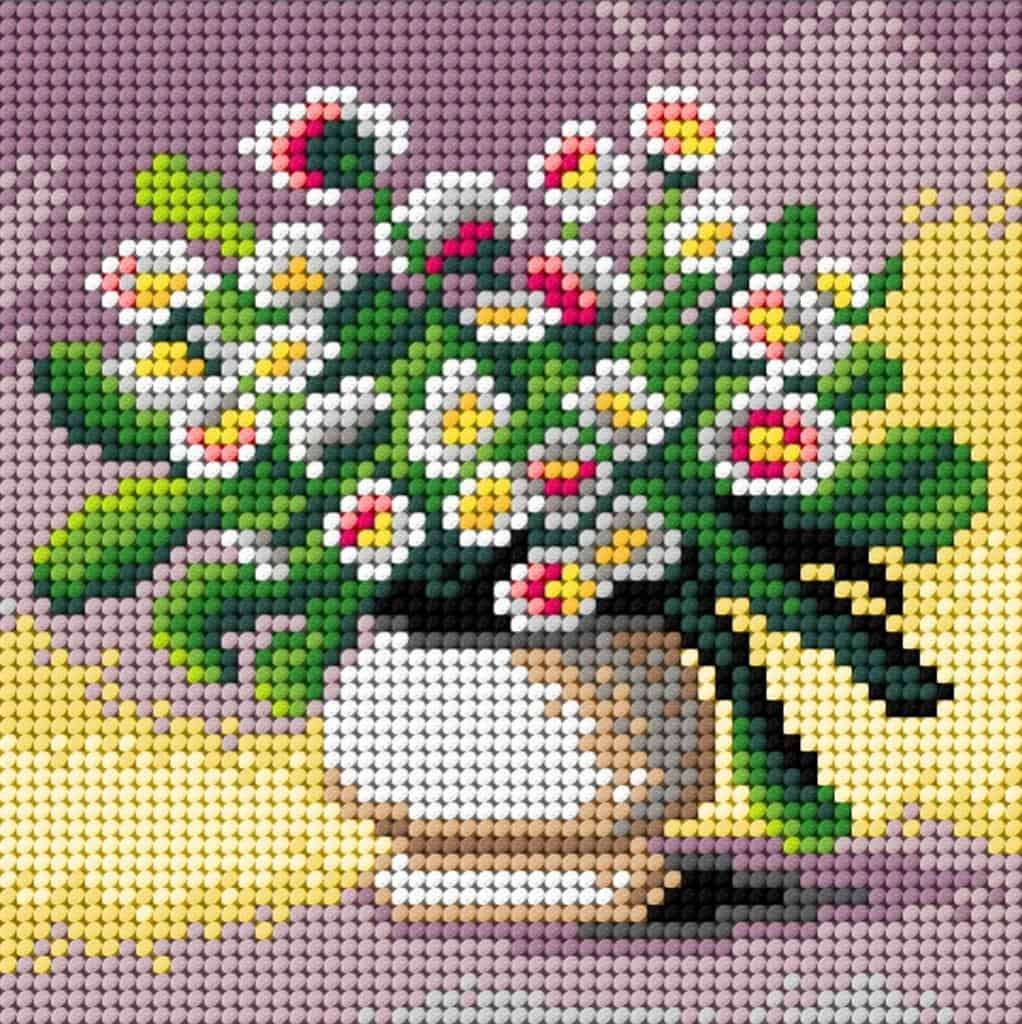 Kit ricamo mezzopunto 15x15 cm - Fiori Bianchi in Vaso Kit ricamo mezzopunto 15x15 cm - Fiori Bianchi in Vaso