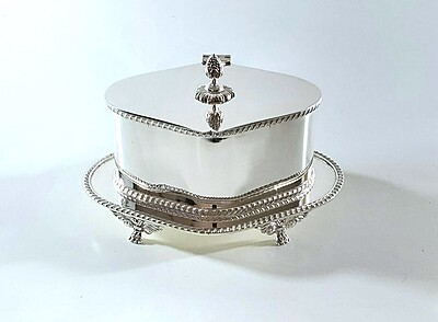 Oval Shaped Footed Biscuit Box on 4 Feet English silver Plate c.1950. SKU #: ANT2910.