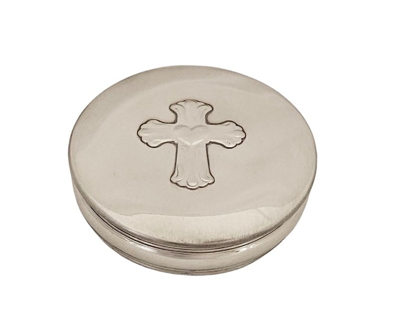 Cross Hinged 3.5""Pewter Box. SKU #: EB14709/90. Cross Hinged 3.5""Pewter Box. SKU #: EB14709/90.