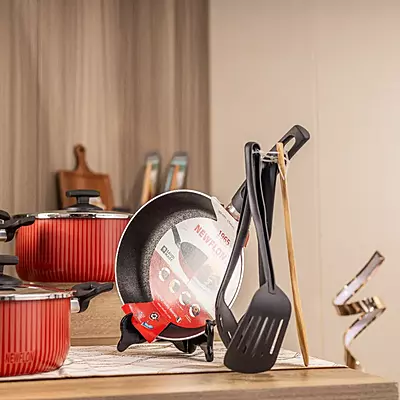 مقلاة نيوفلون 22 سم