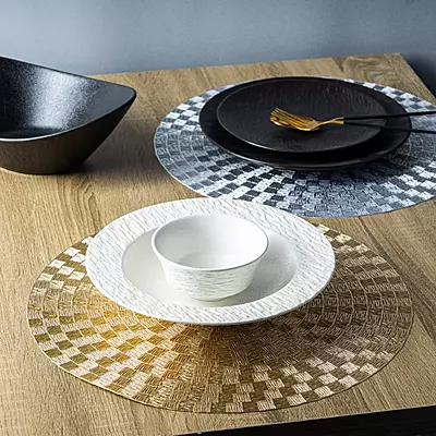 كوسترات جلد شكل دايرة