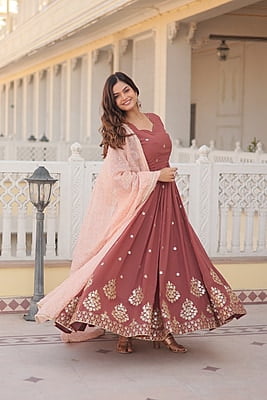 B109: Beautiful Long Frock
