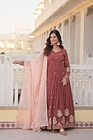 B109: Beautiful Long Frock B109: Beautiful Long Frock