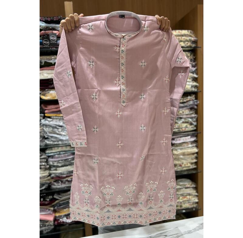 V667: Beautiful Mens Embroidery & Sequence Kurta Sets V667: Beautiful Mens Embroidery & Sequence Kurta Sets